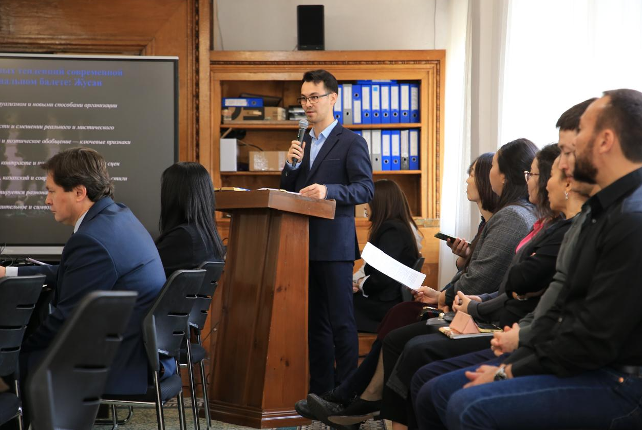 3 докторанта получили степень доктора философии (PhD)