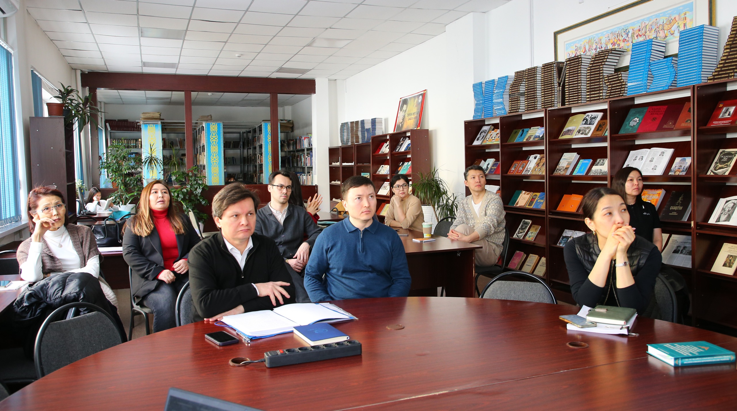 A brief analytical report on the discussion of the state of preparation of doctoral dissertations and graduates of previous years who did not complete the defense