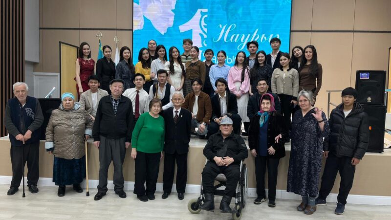 Академия студенттері Алғыс айту күні қарсаңында мерекелік іс-шара ұйымдастырды