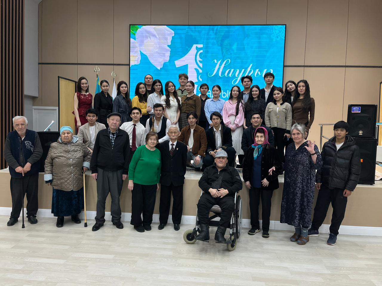 Академия студенттері Алғыс айту күні қарсаңында мерекелік іс-шара ұйымдастырды